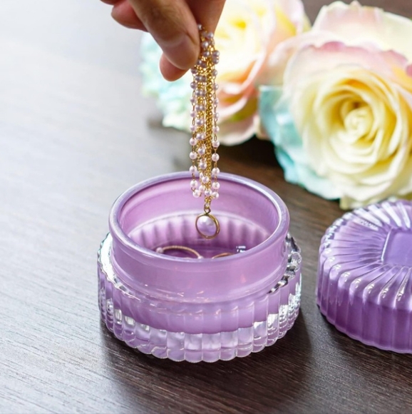 New crystal jewelry box with lid - Picture 5 of 5